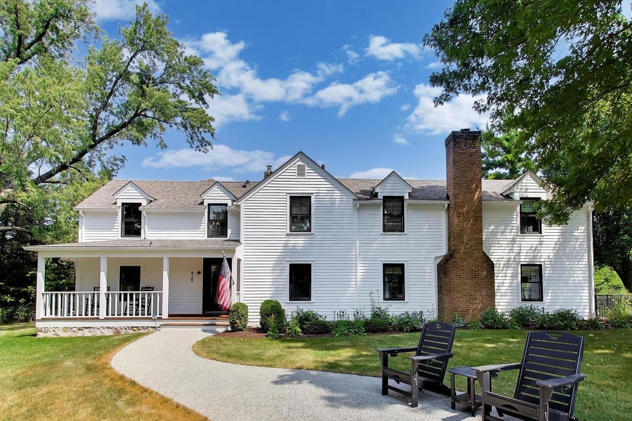 8105 Bull Valley Rd., Bull Valley, IL 60098