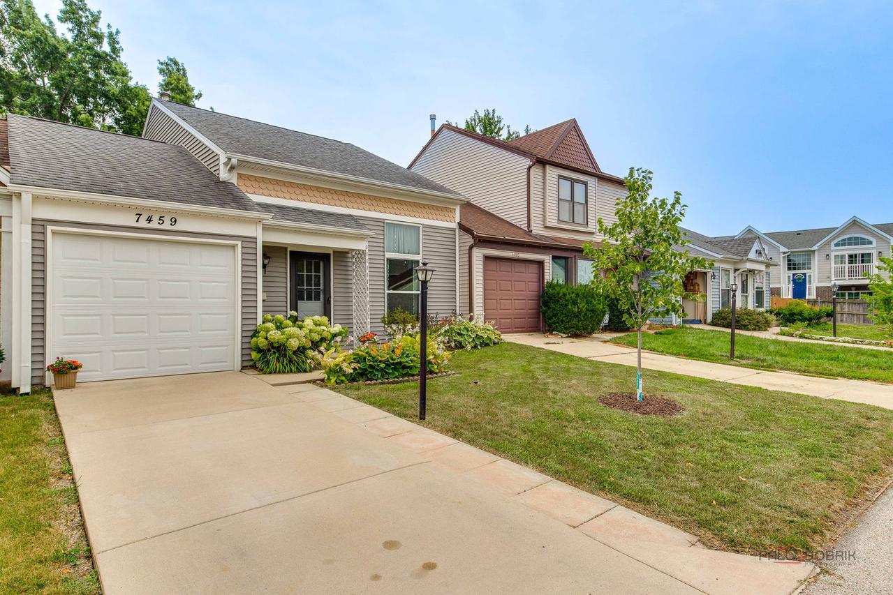 7459 Grant Cir., Hanover Park, IL 60133