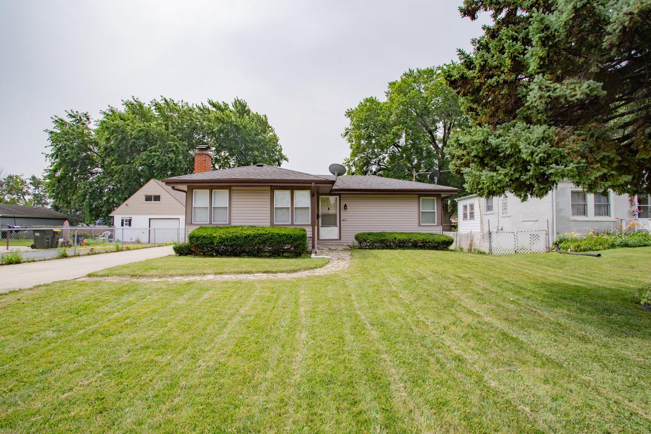 10113 Mclean Ave., Melrose Park, IL 60164