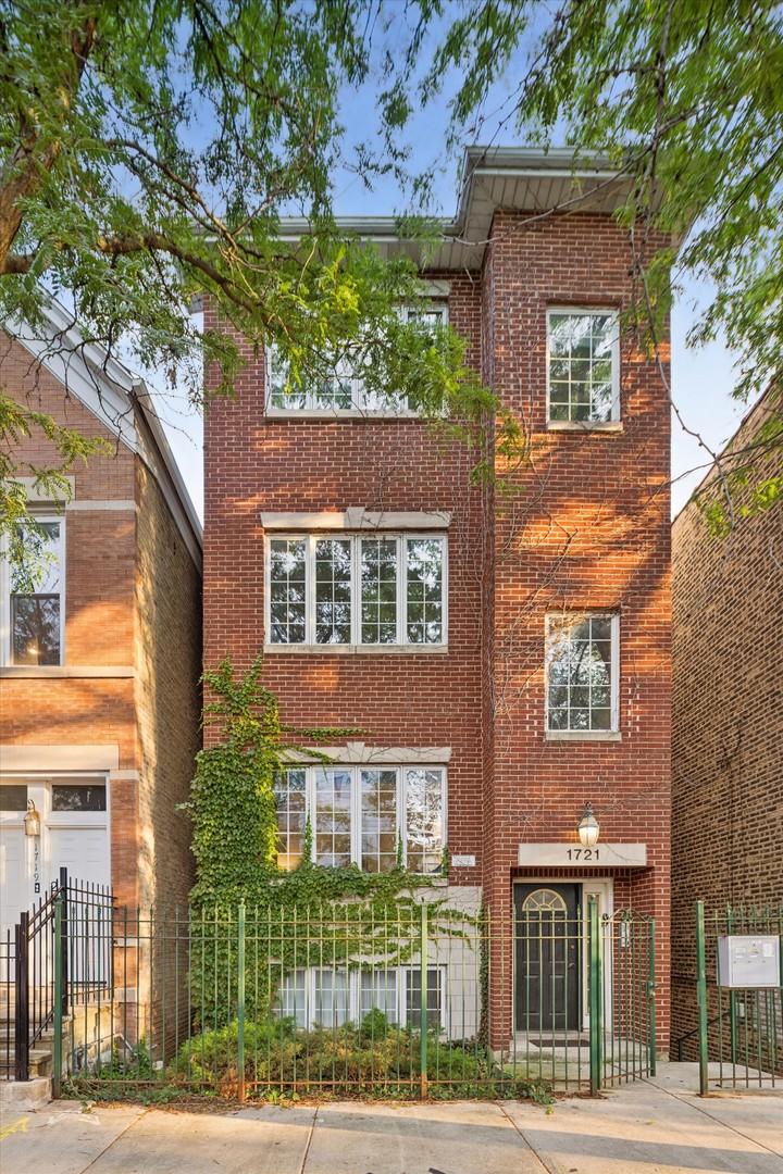 1721 W Julian St., Chicago, IL 60622
