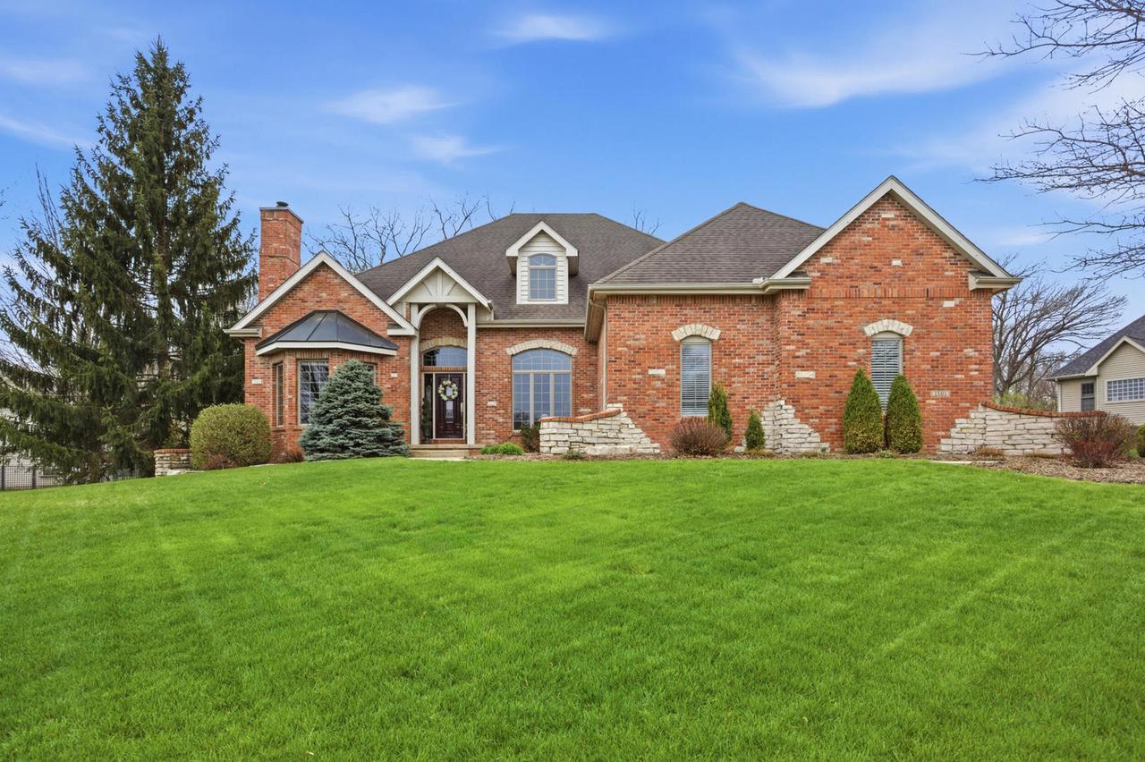 1501 Ridgefield Dr., Mahomet, IL 61853