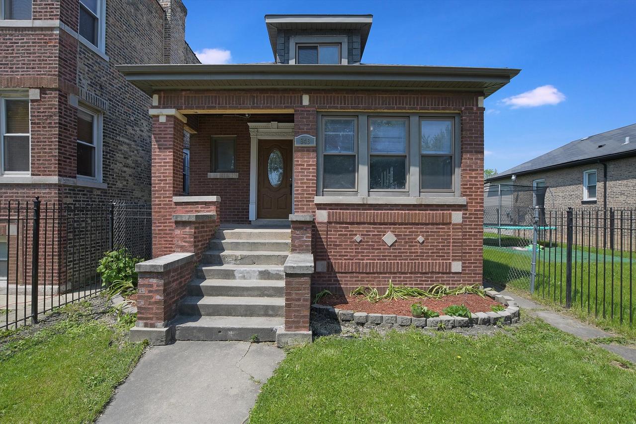 946 N Homan Ave., Chicago, IL 60651