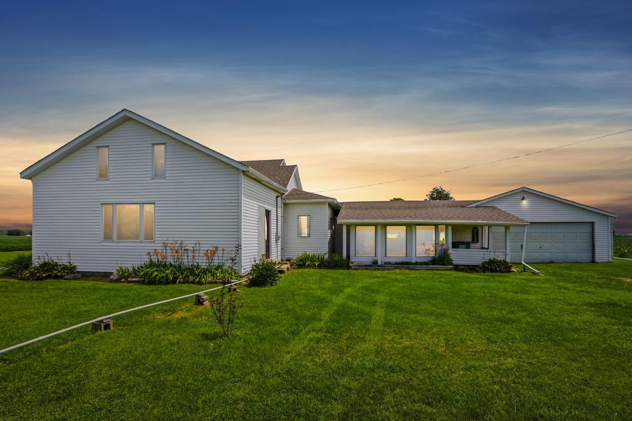17264 E 2500th St., Annawan, IL 61234