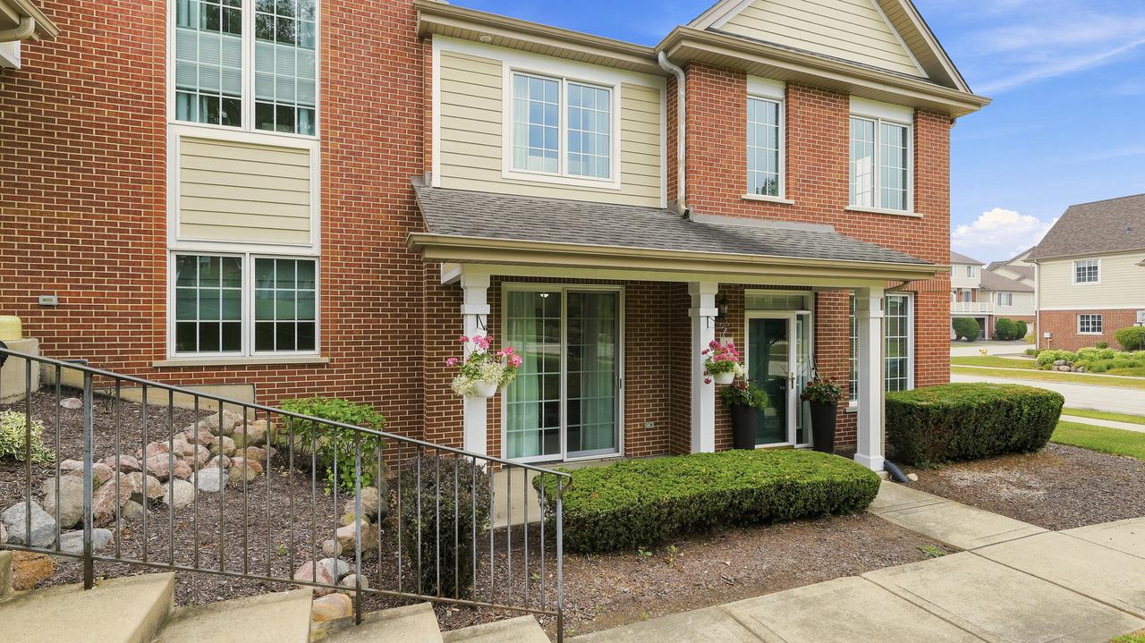 10634 Gabrielle Ln., Orland Park, IL 60462