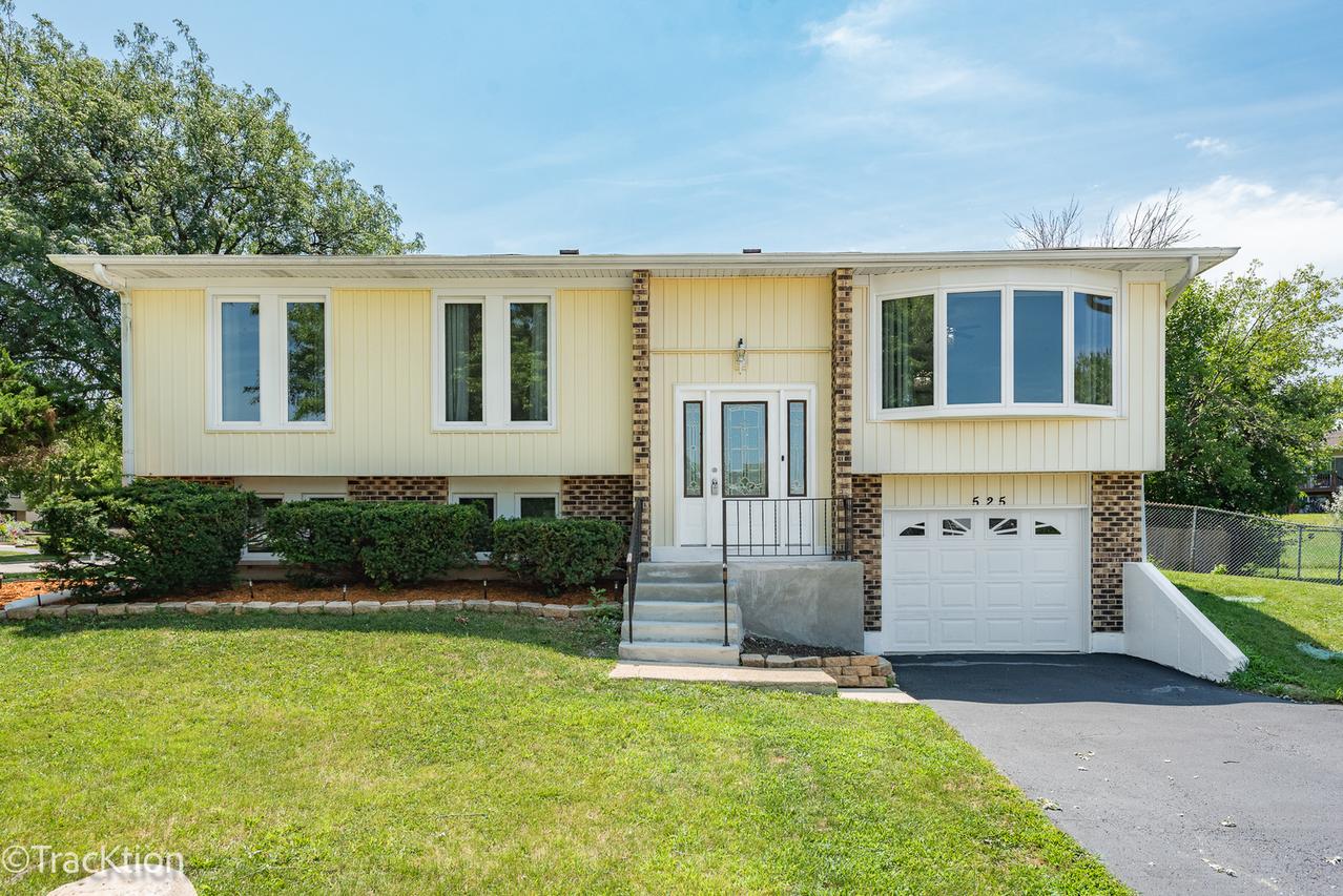 525 King Arthur Dr., Bolingbrook, IL 60440