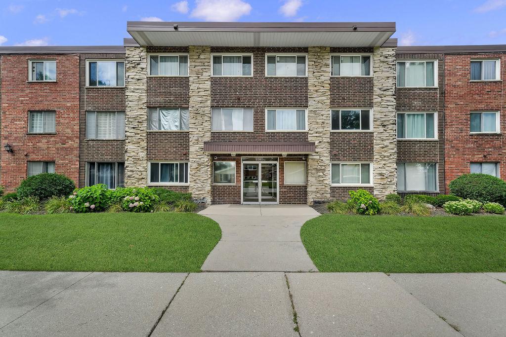 10210 Washington Ave. #115, Oak Lawn, IL 60453