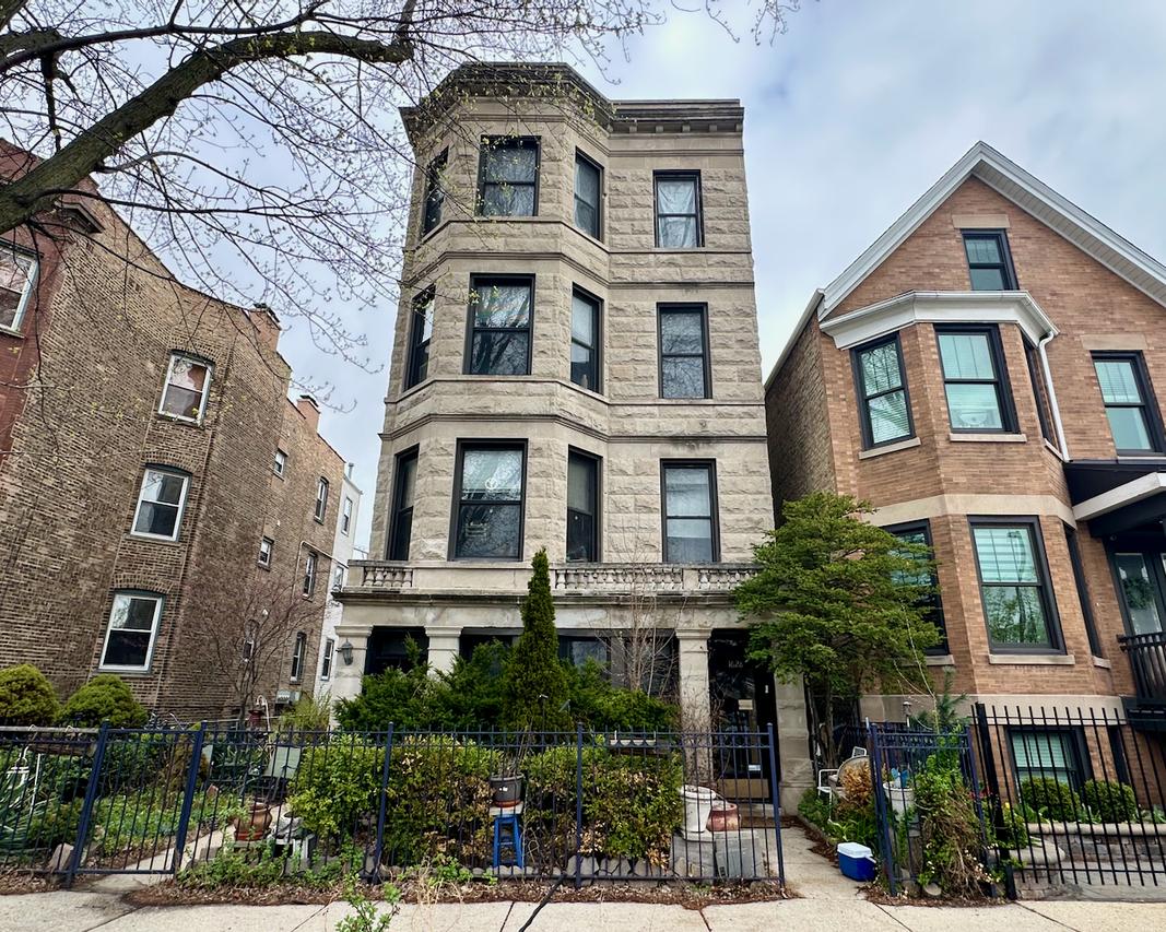 1628 W Nelson Ave., Chicago, IL 60657