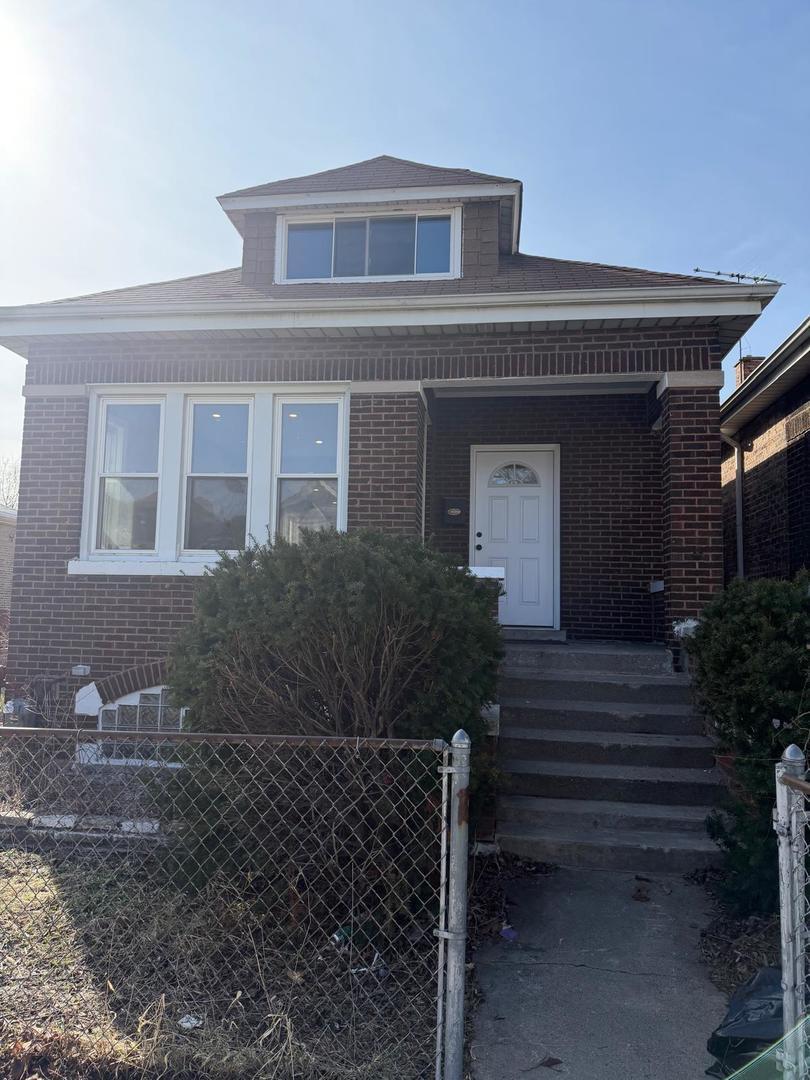 10426 S Calhoun Ave., Chicago, IL 60617