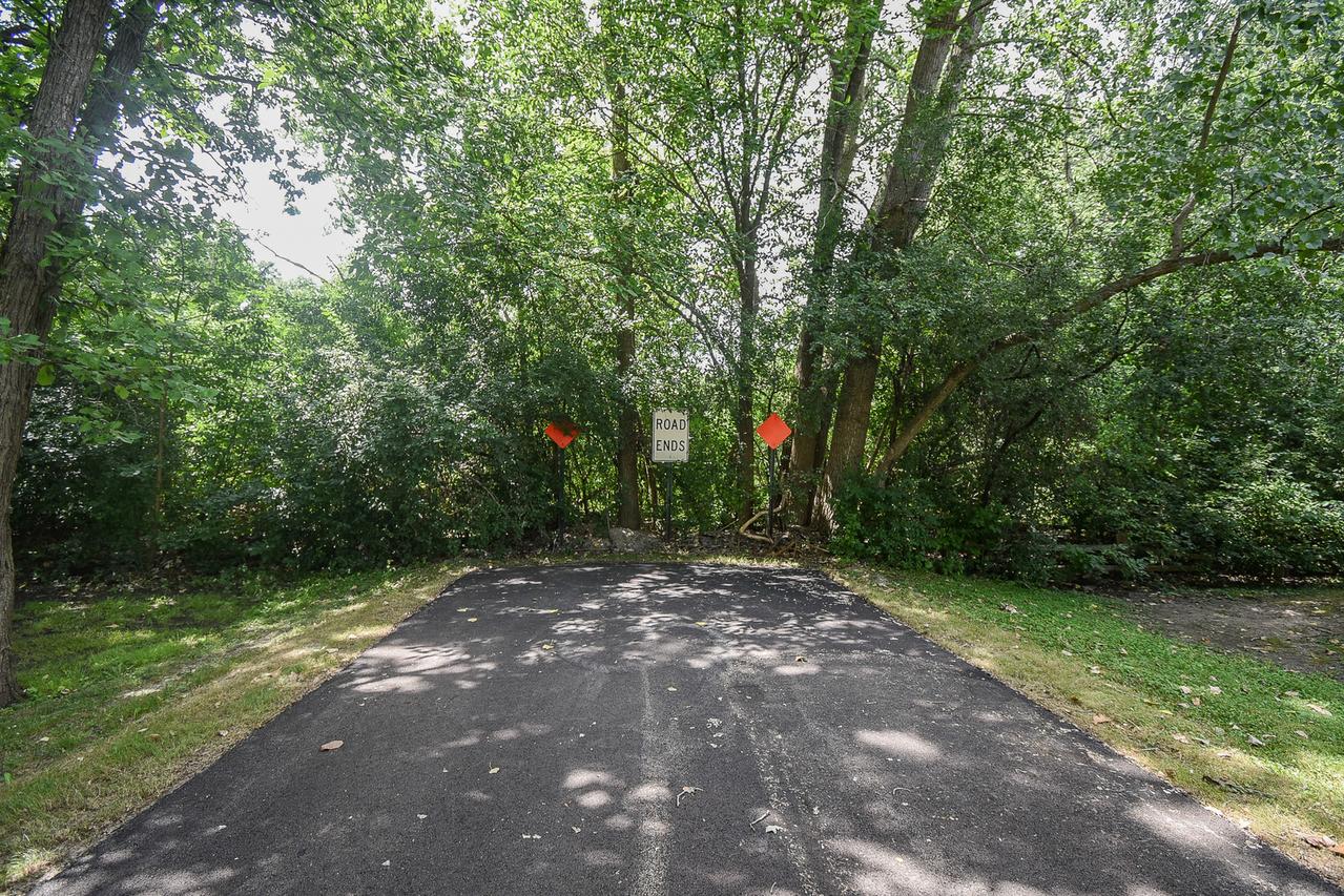 12350 W Graves Ave., Beach Park, IL 60087
