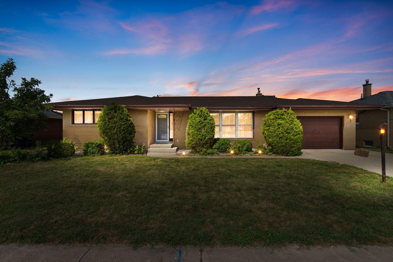 2308 185th St., Lansing, IL 60438