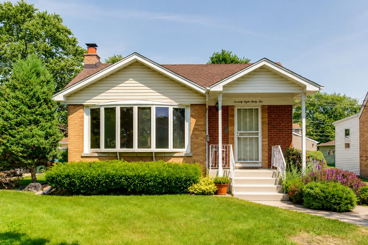 7845 N Nora Ave., Niles, IL 60714