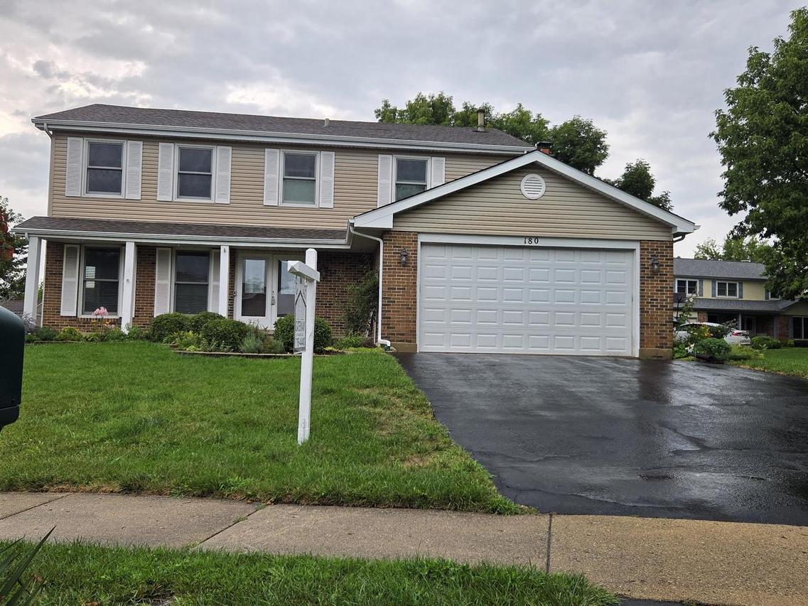 180 Farmgate Dr., Schaumburg, IL 60193