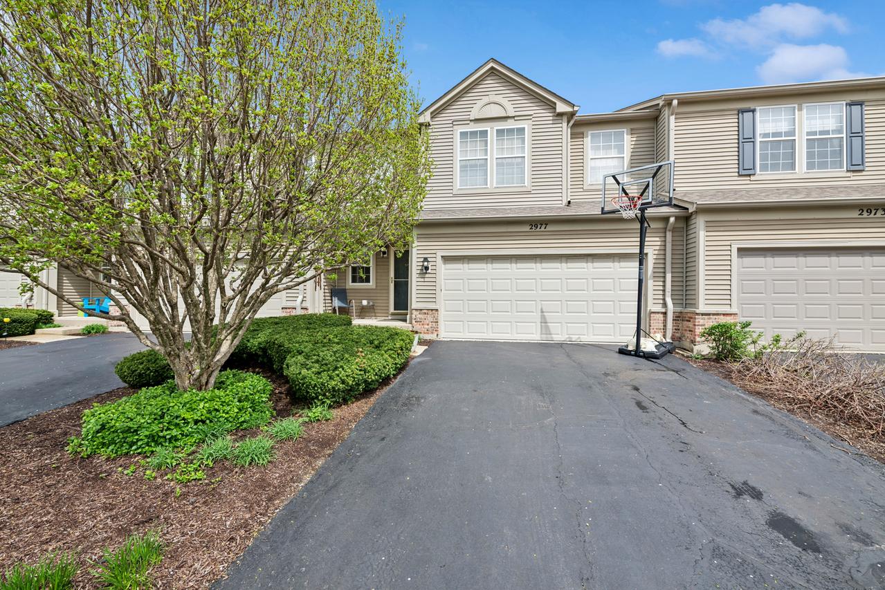 2977 Peachtree Cir., Aurora, IL 60502