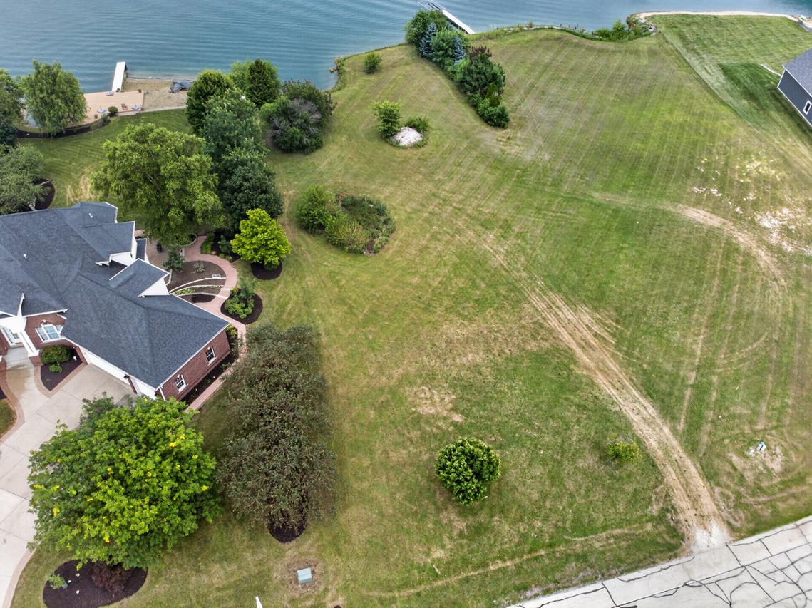 214 Slalom Ct., Minooka, IL 60447