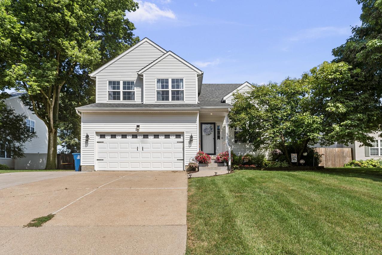 311 8th Ave., Hampton, IL 61256