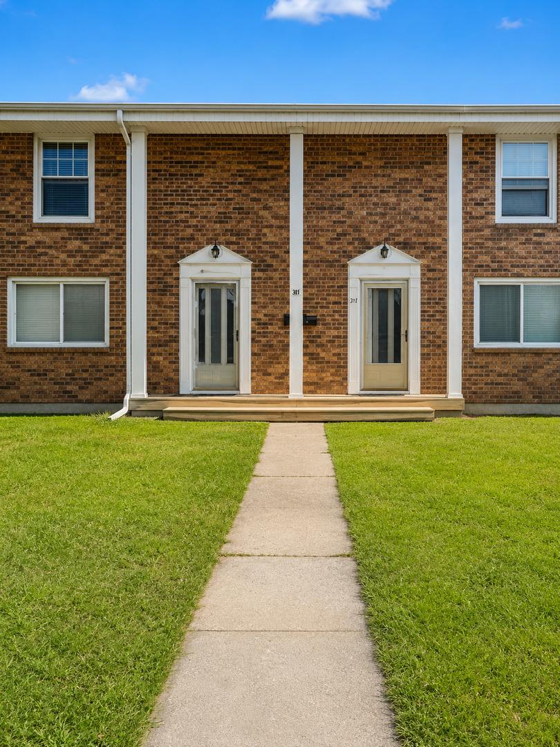 90 W 30th St., South Chicago Heights, IL 60411