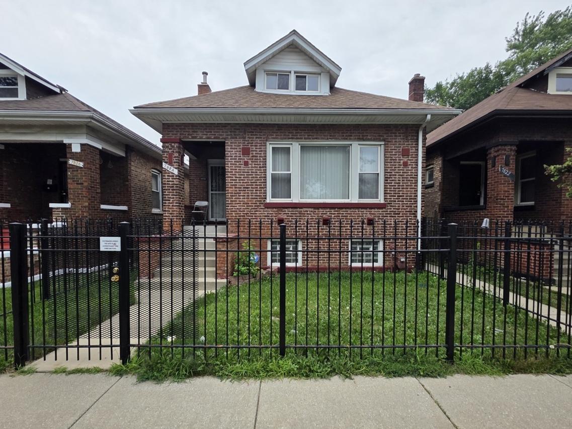 7824 S Hermitage Ave., Chicago, IL 60620