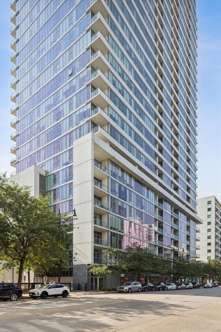 1720 S Michigan Ave. #202, Chicago, IL 60616