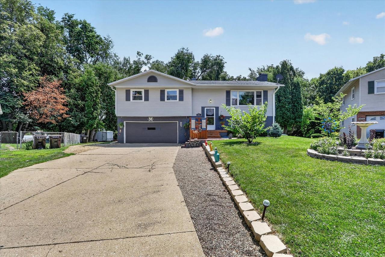 1821 Middlebury Rd., Freeport, IL 61032