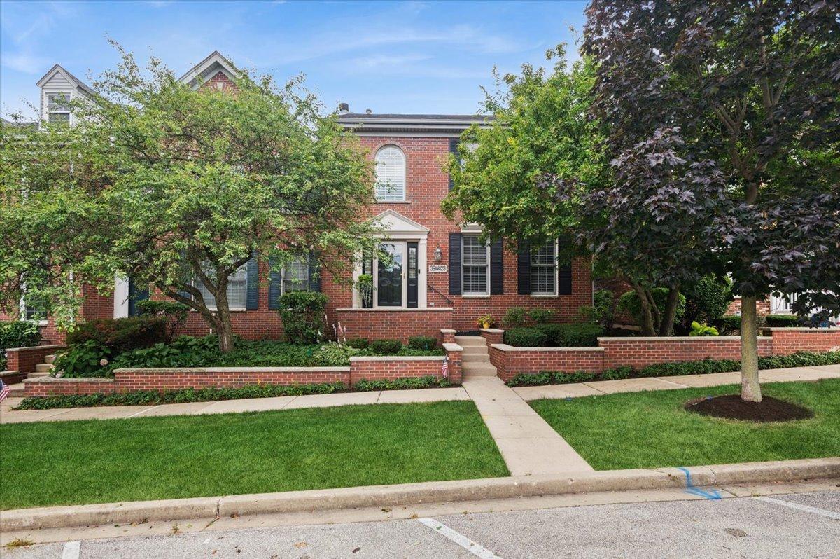 39W423 Herrington Blvd., Geneva, IL 60134