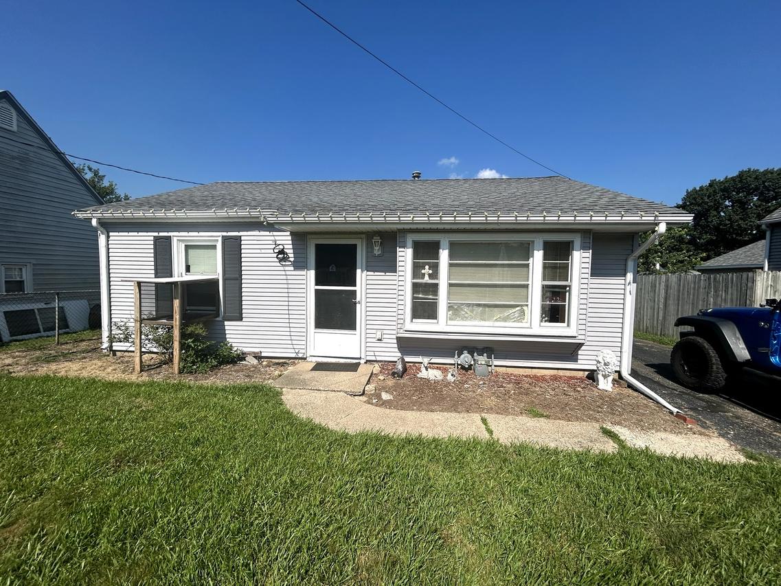 127 Holland Ct., Creve Coeur, IL 61610