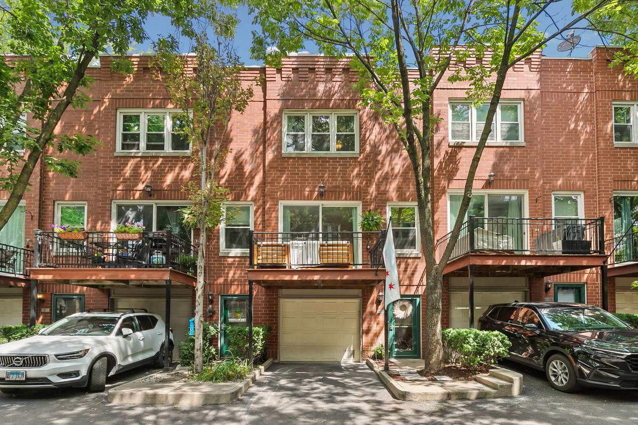 2939 N Honore St. #C, Chicago, IL 60657