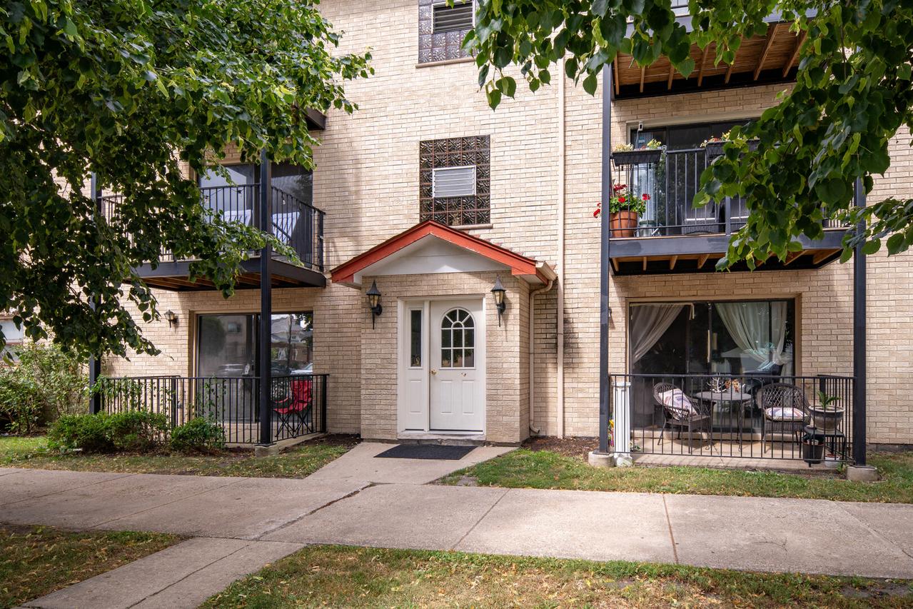 7500 W Addison St. #1-S, Chicago, IL 60634