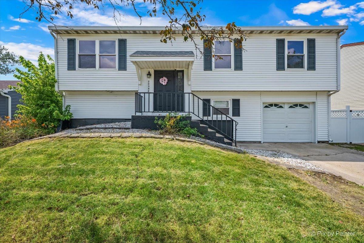 20558 S Graceland Ln., Frankfort, IL 60423