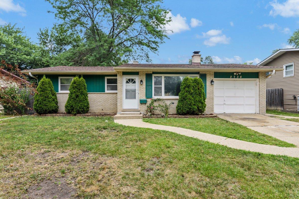 2736 Wall Ave., Waukegan, IL 60087