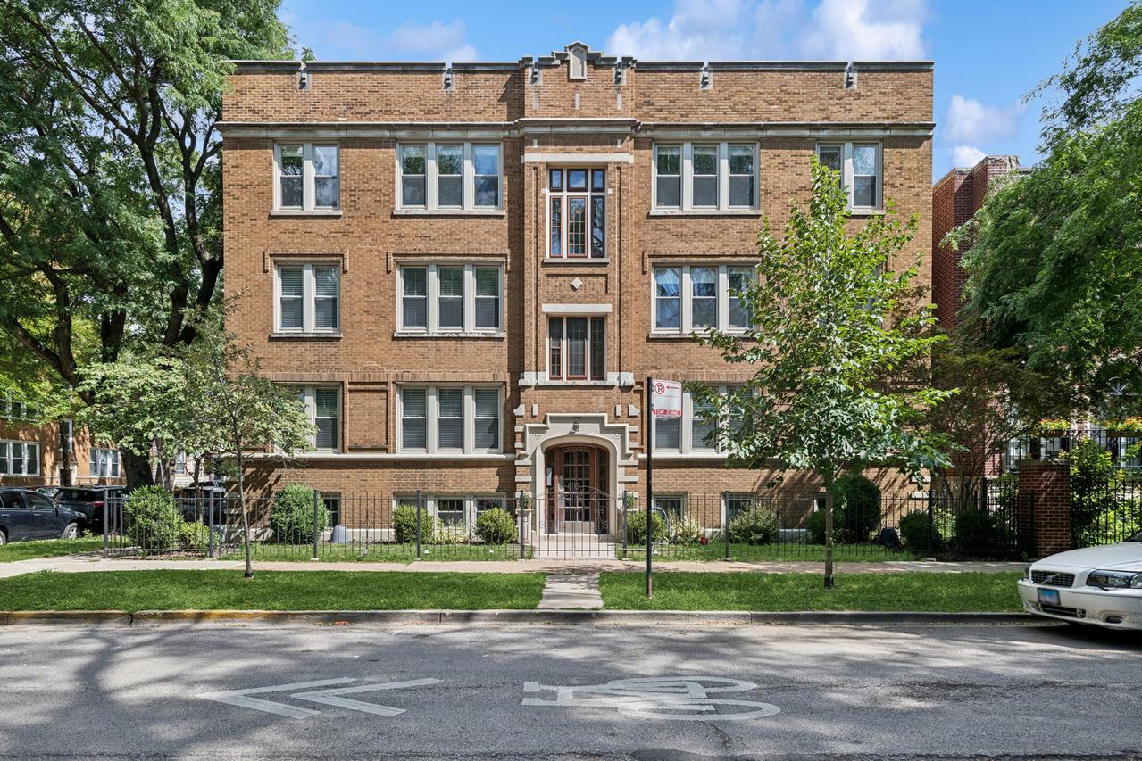 1624 W Grace St. #1, Chicago, IL 60613