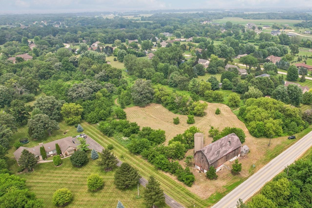 16129 Harmony Rd., Huntley, IL 60142