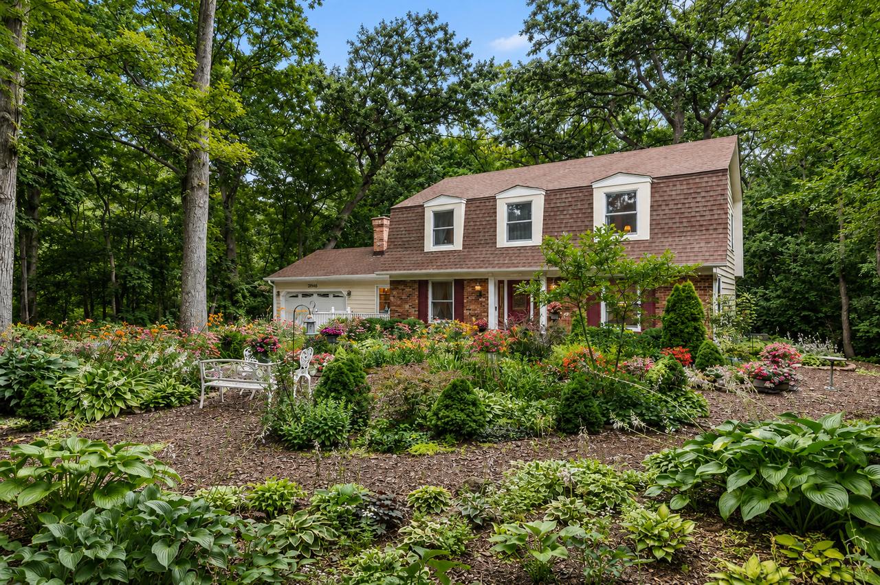 28W486 Mack Rd., West Chicago, IL 60185