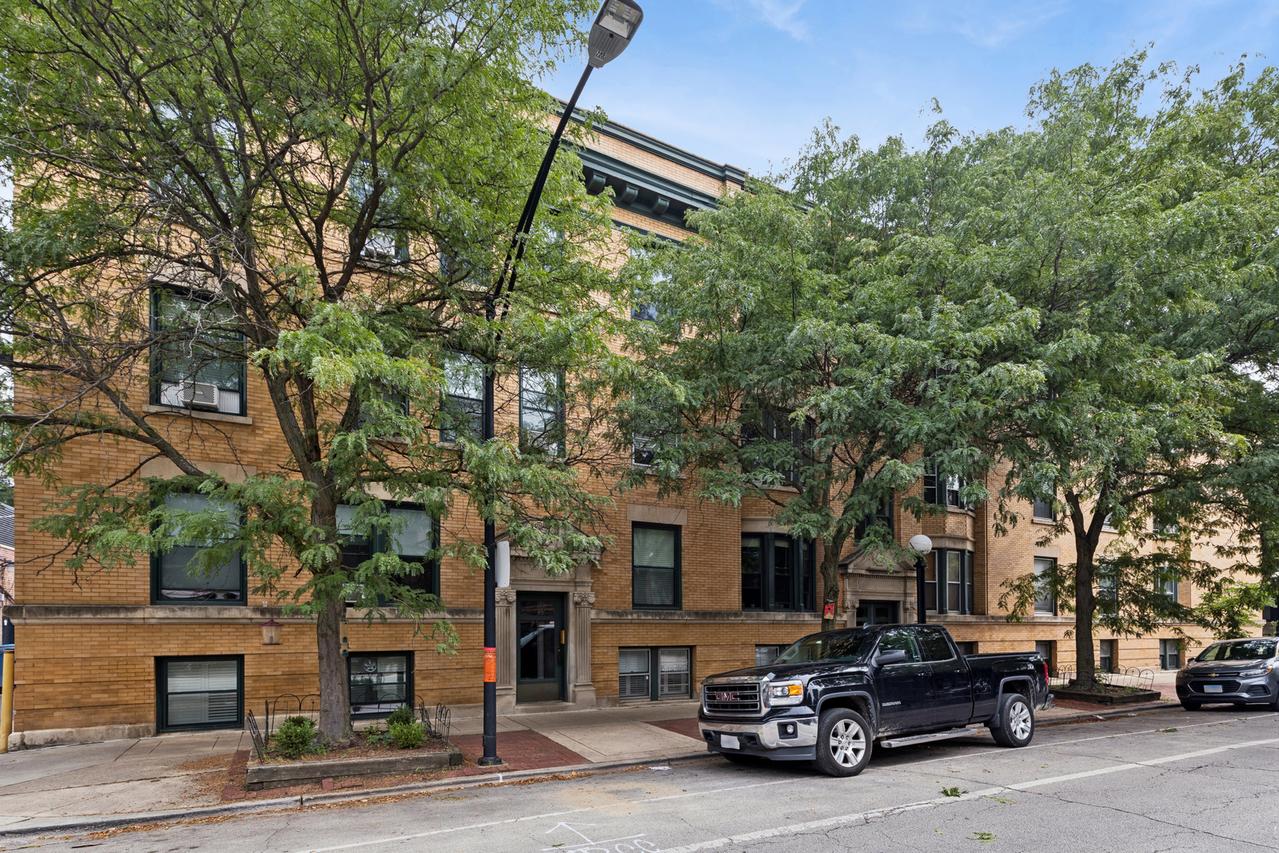 442 W Dickens Ave. #3, Chicago, IL 60614