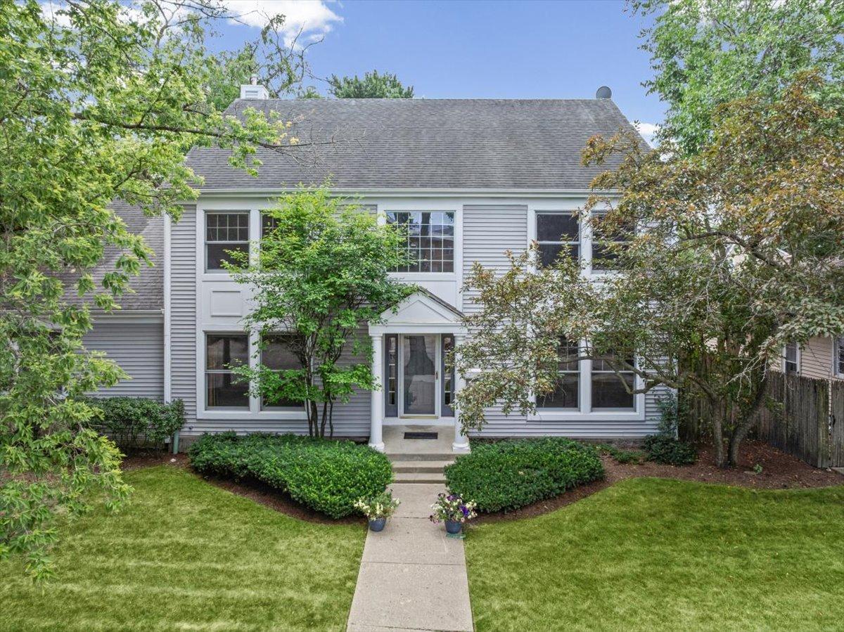 542 Wayland Ave., Kenilworth, IL 60043