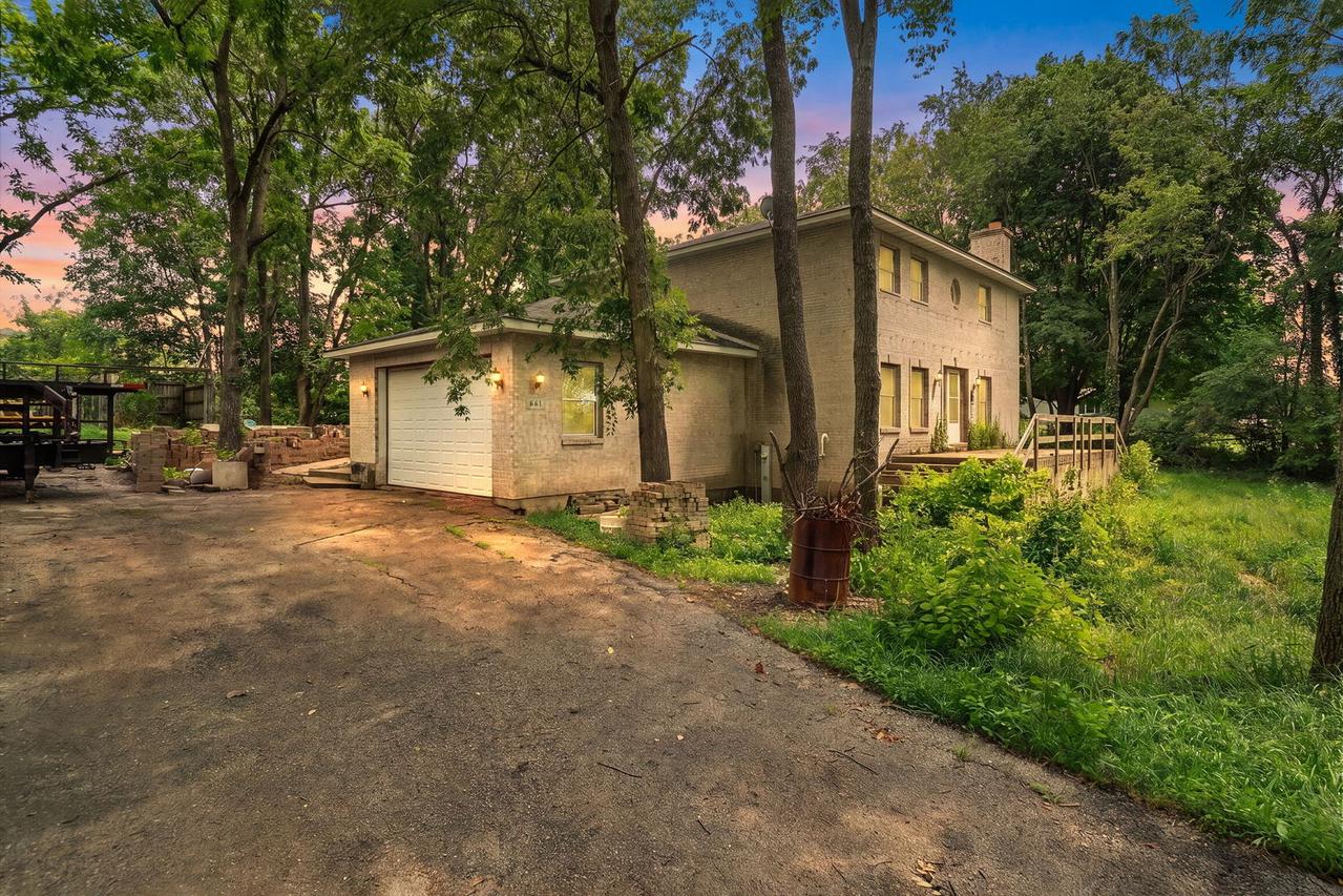 661 S Red Oak Ln., Chana, IL 61015