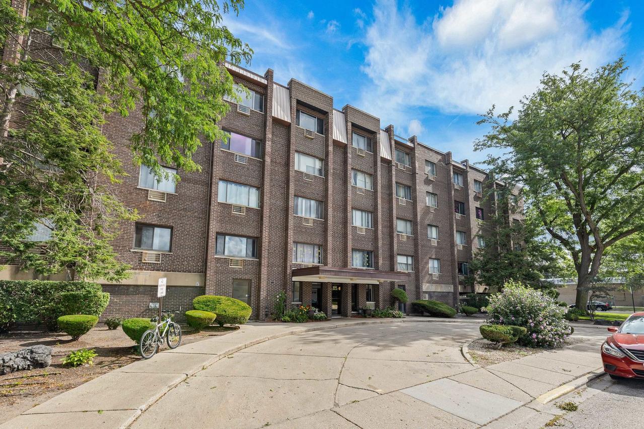 8444 W Wilson Ave. #208-S, Chicago, IL 60656