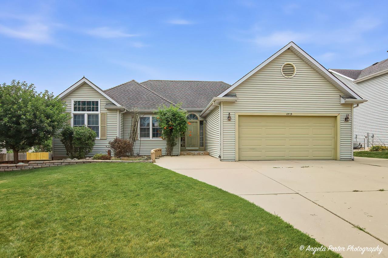 4729 Crystal Tr., Mchenry, IL 60050
