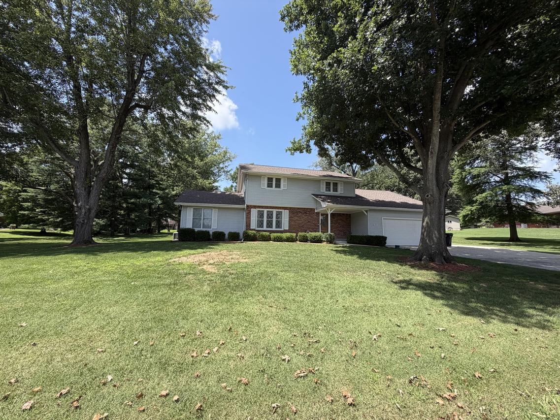 42 Hilanoa Dr., Metropolis, IL 62960