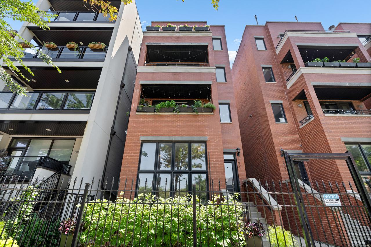 1461 W Grand Ave. #1, Chicago, IL 60642