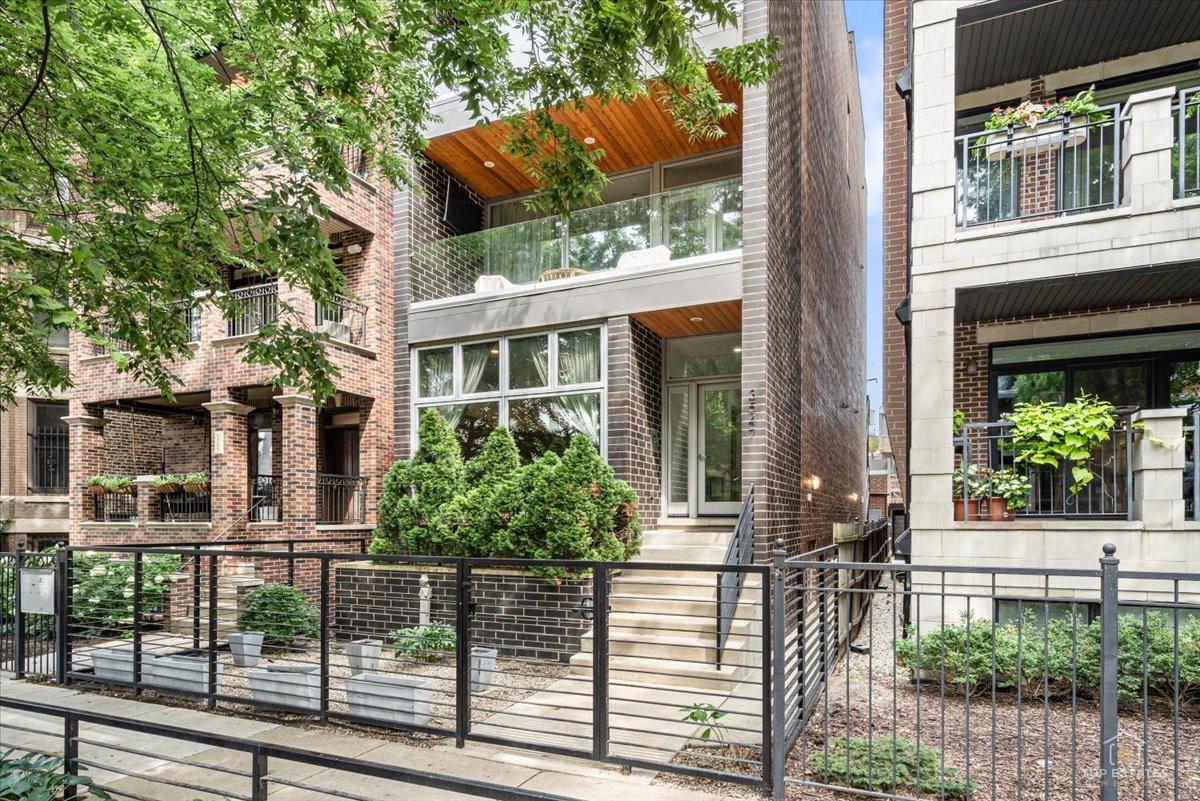 3547 N Reta Ave. #101, Chicago, IL 60657