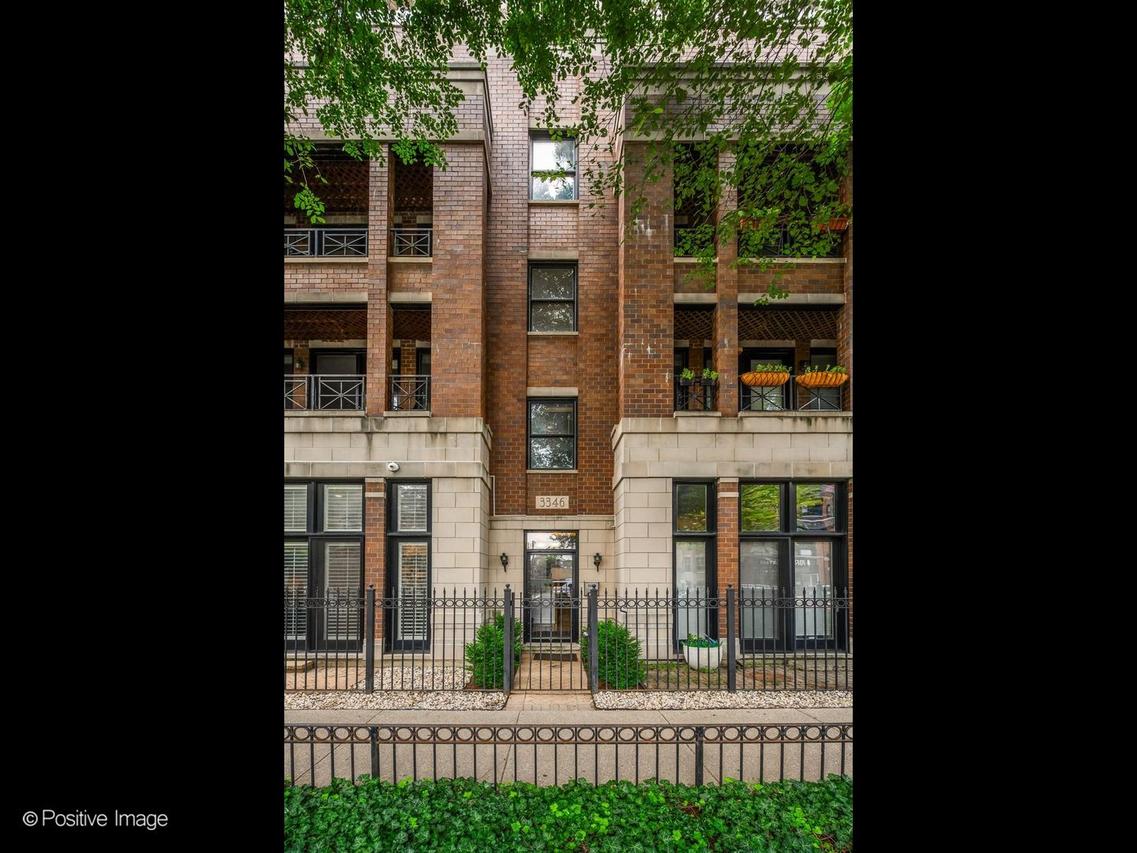 3346 N Southport Ave. #1S, Chicago, IL 60657