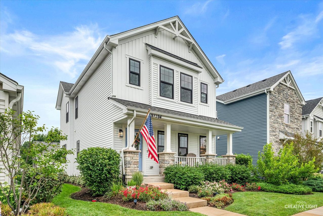 39W194 Water Way, Geneva, IL 60134