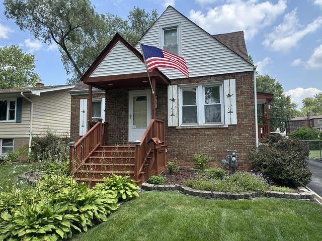 17611 Maple St., Lansing, IL 60438