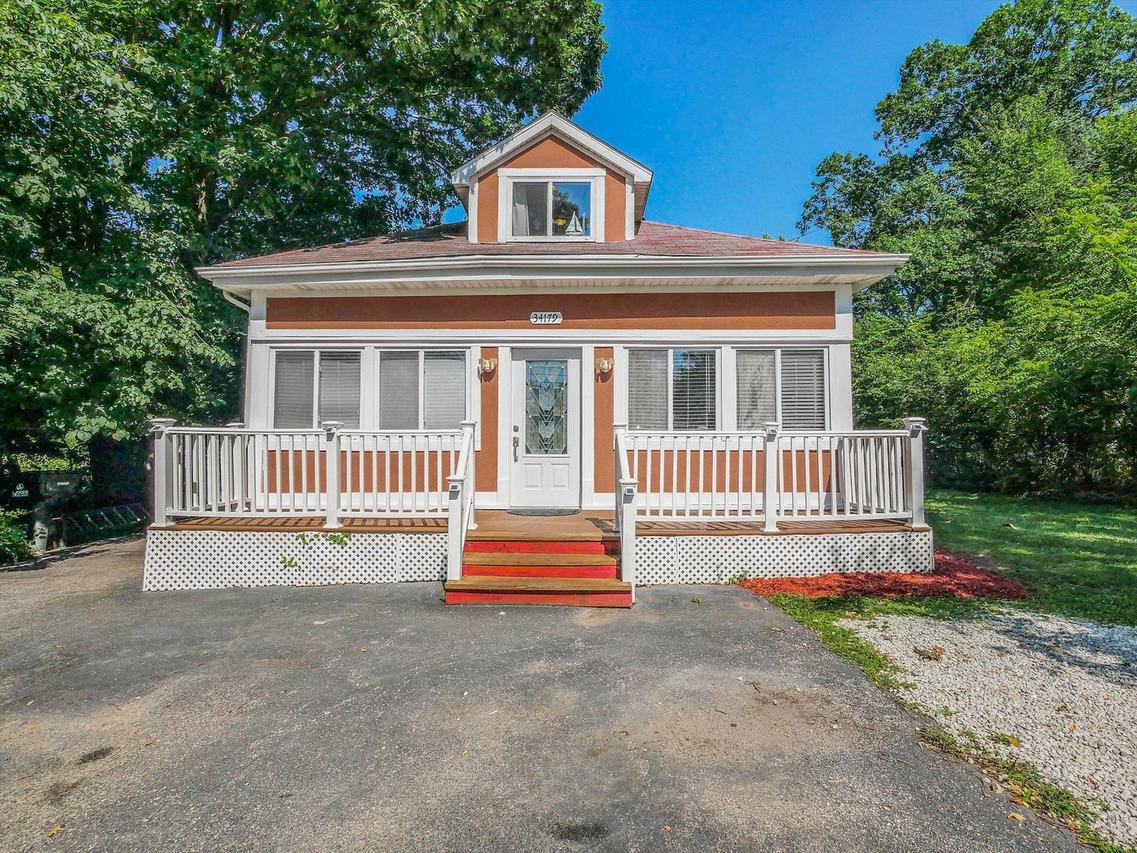 34179 N Hainesville Rd., Round Lake, IL 60073