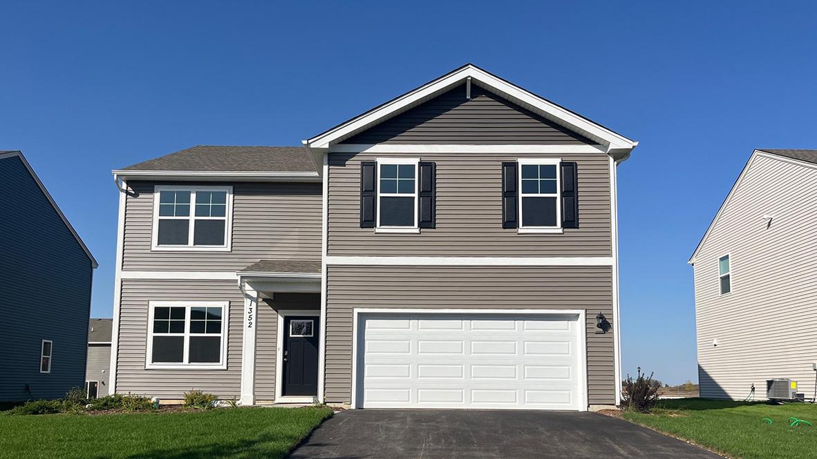 894 Cascade Ct., Pingree Grove, IL 60140
