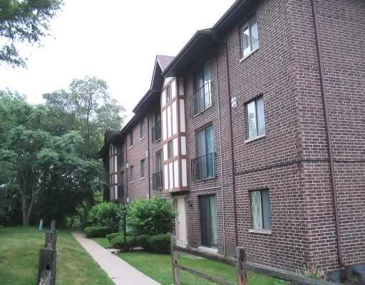 1722 S Washington St., Naperville, IL 60565