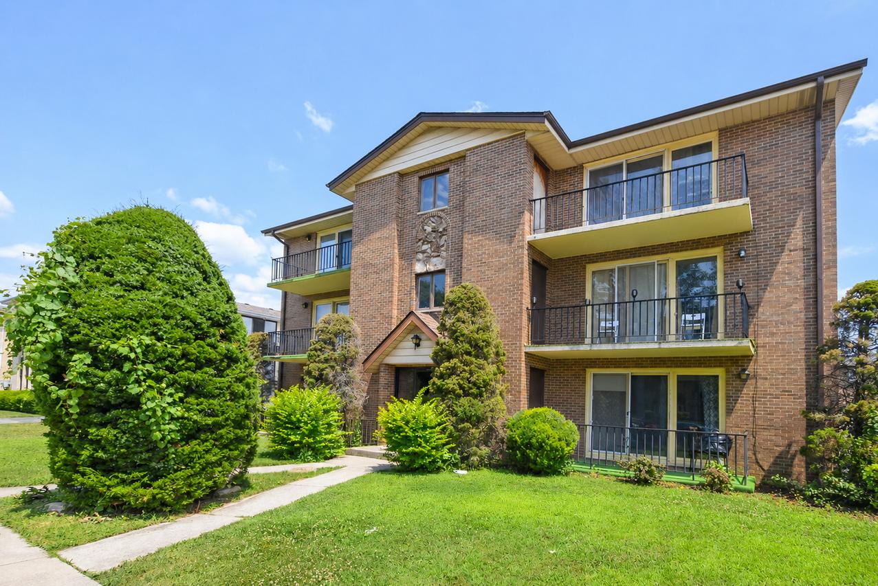 10333 Mayfield Ave. #2N, Oak Lawn, IL 60453