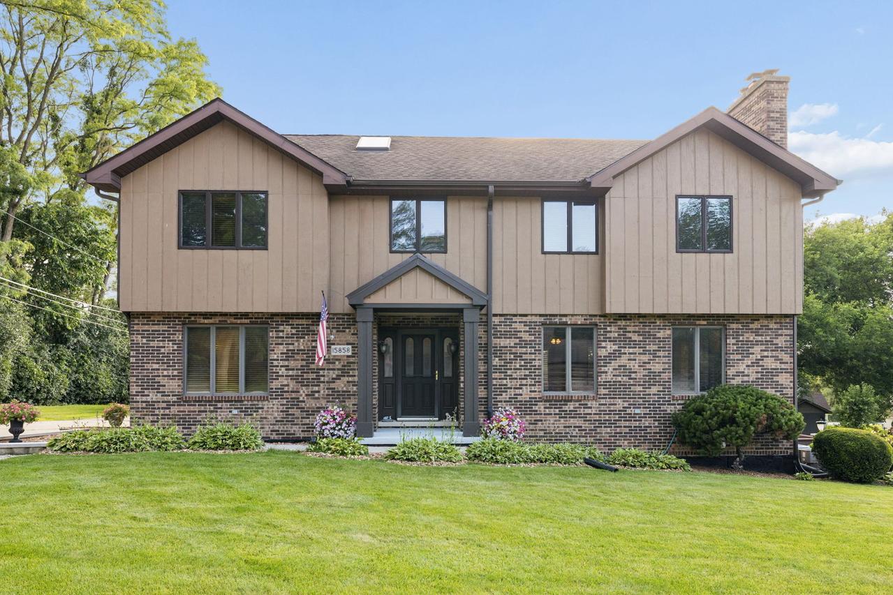 15858 115th Ave., Orland Park, IL 60467