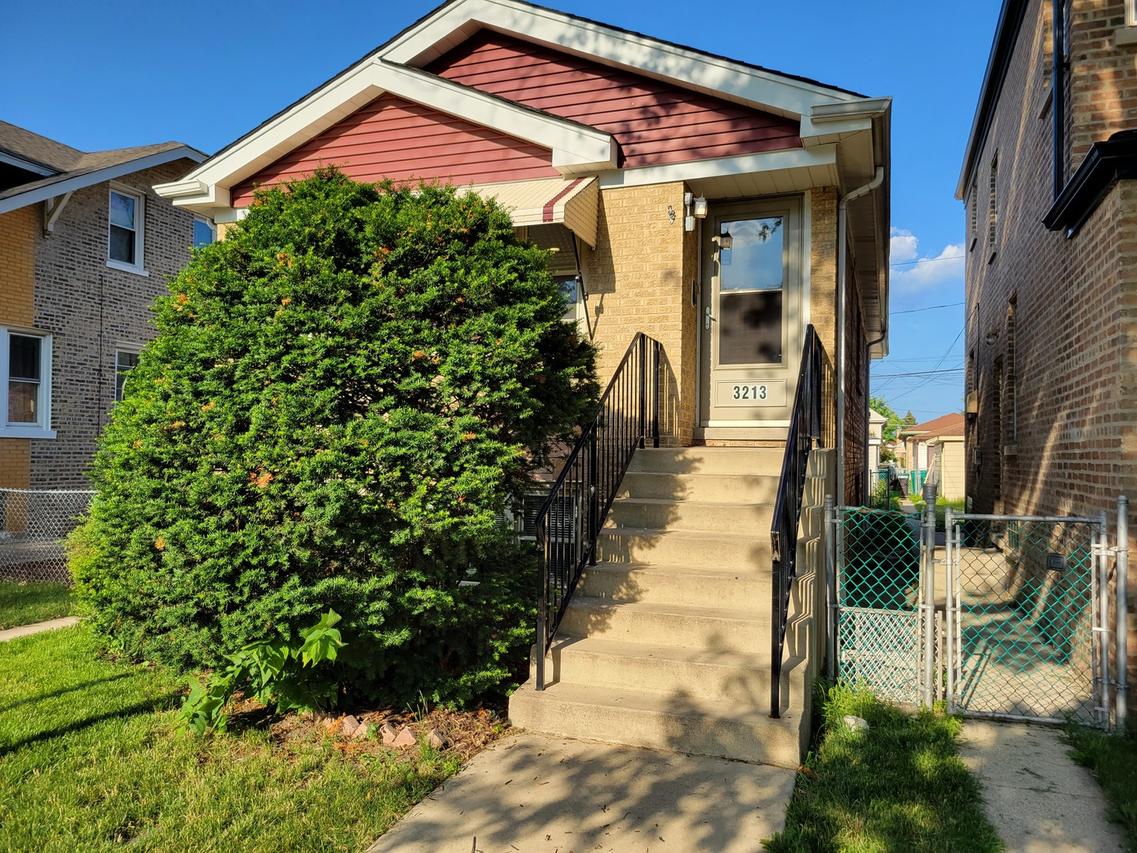 3213 Cuyler Ave., Berwyn, IL 60402