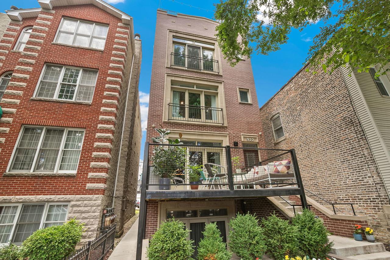 922 N Paulina St. #1R, Chicago, IL 60622